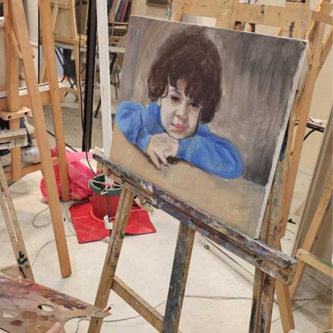 3 Popular Media Used In Portraiture Drawing Classes