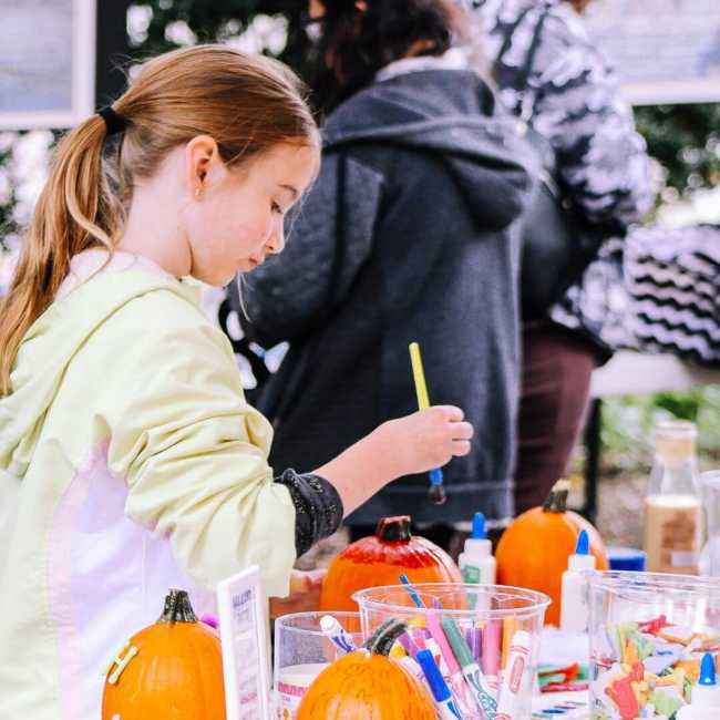 The Social Benefits of Drawing Classes for Kids